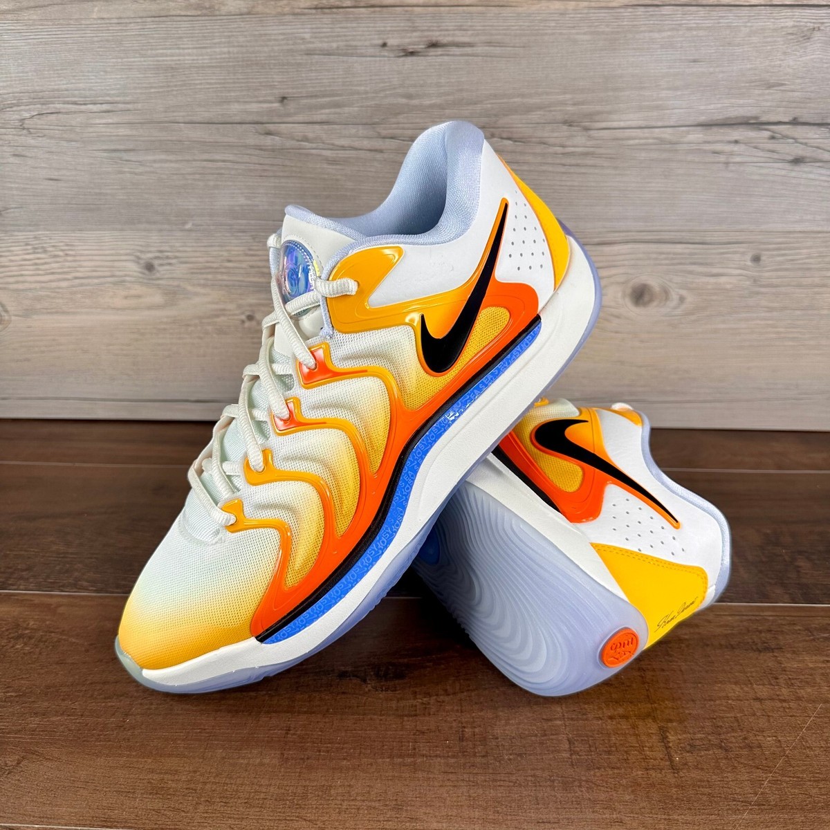 シューズ(男性用) Nike KD 17 University Gold/Safety Orange Sneaker Politics