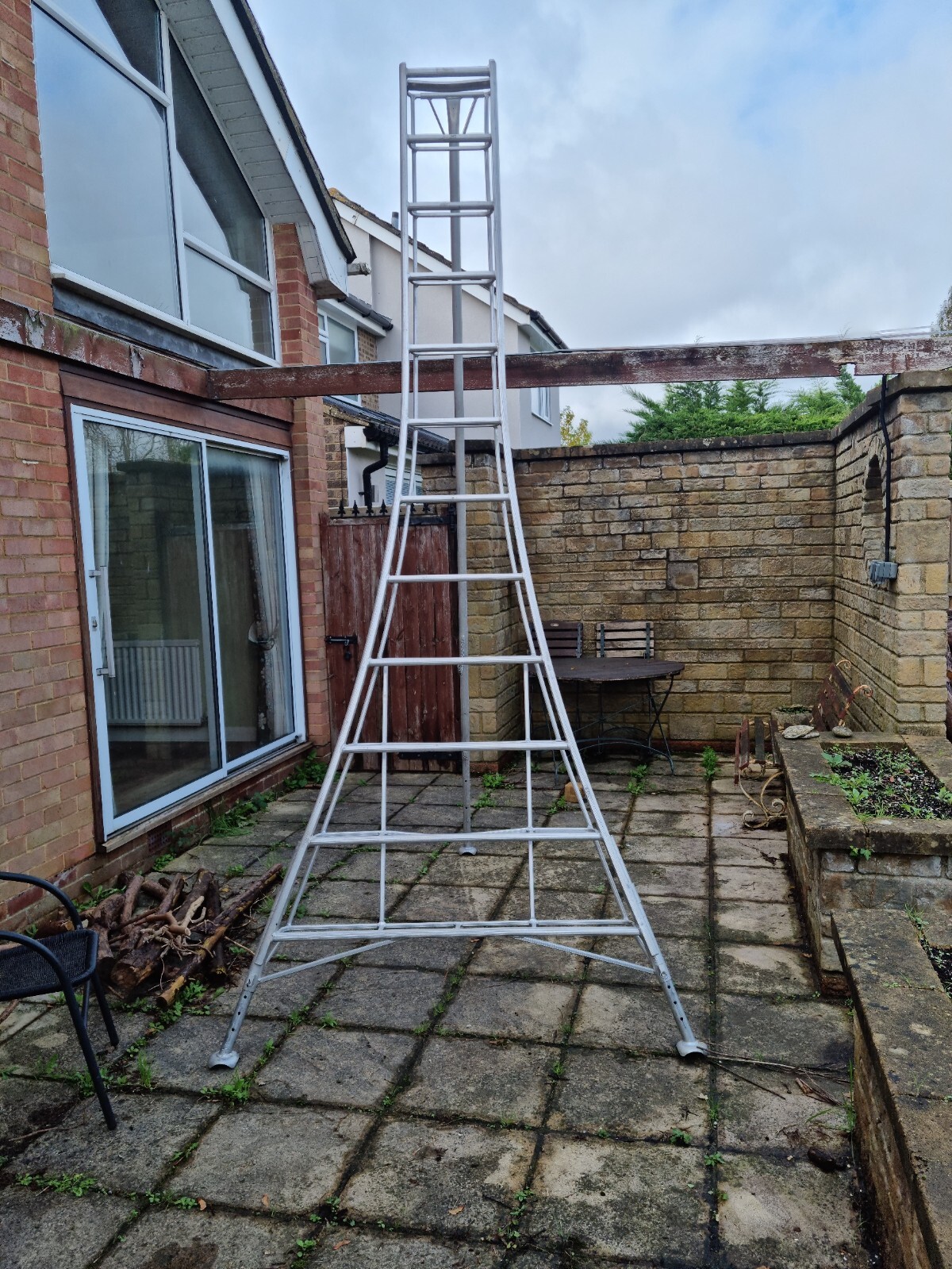 Henchman Style tripod ladder used 12' . No reserve eBay