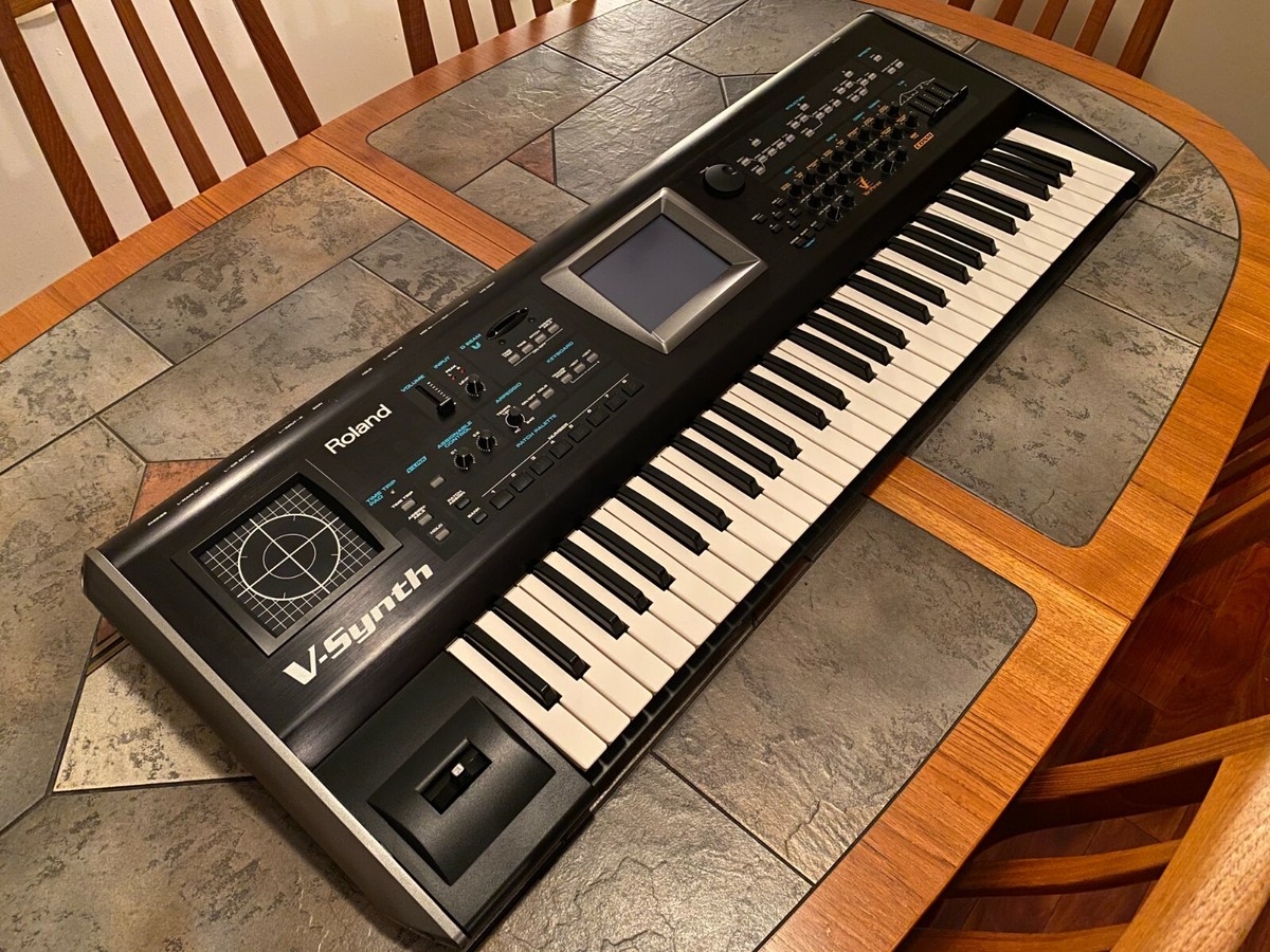 鍵盤楽器 V-Synth Synthesizer s-l1200.jpg