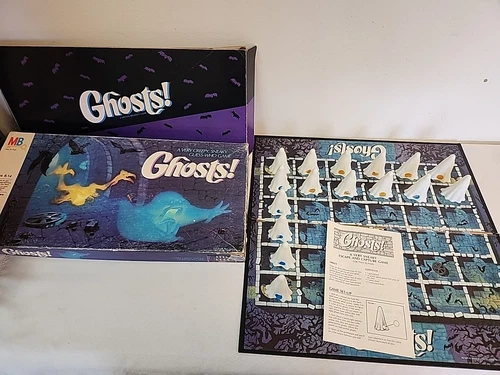VINTAGE Milton Bradley GHOSTS! Board Game 1985 Glow in the Dark Ghosts