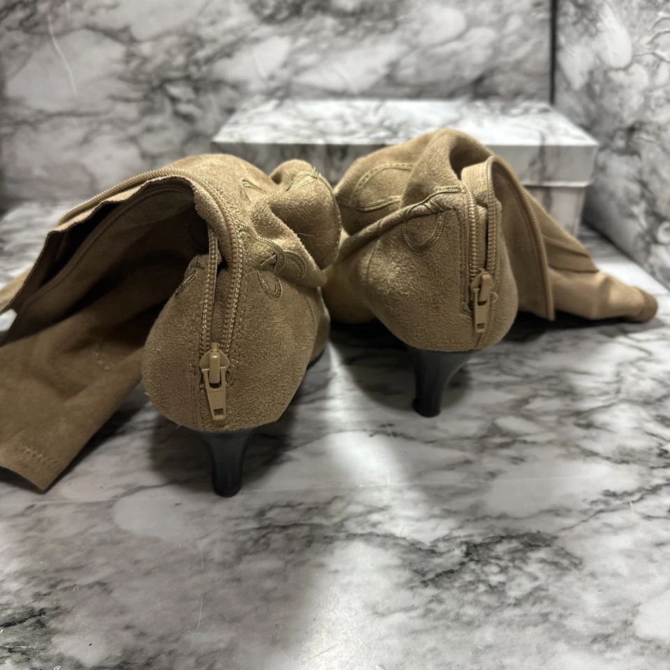 Botas de gamuza marrón Laura Ashley hasta la rodilla para mujer talla 8,5, buen estado Foto 3 de 4