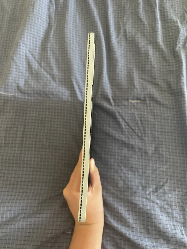 Microsoft Surface Book 1ª generación para piezas tal cual Foto 3 de 4