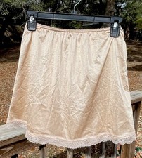 Velrose Lingerie Nylon Essentials 15 Inch Half Slips Nude Style 2715 Size Medium