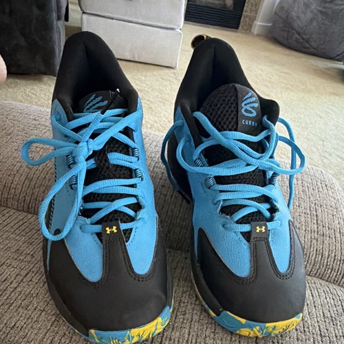 Under Armour Curry Men’s Basketball Sneakers Mid Top Lace Up Blue Black Yellow