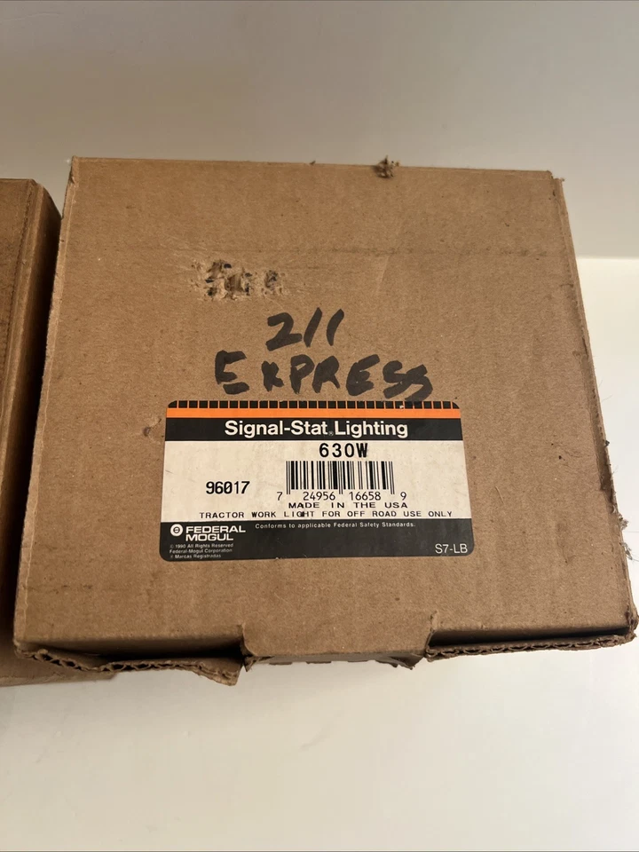 NUEVO par de luces de arado de camión todo terreno Signal-Stat 630 W carcasa de goma Nuevo de Lote Antiguo Foto 4 de 4