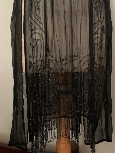 Antique 1920's French dress - Black silk muslin adorned with jet bead embroidery - Picture 11 of 12