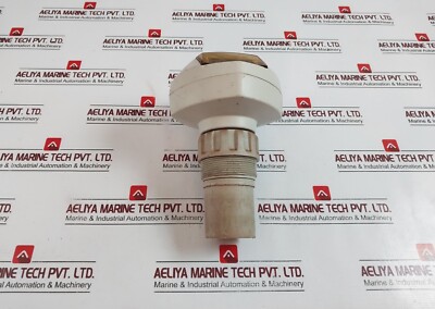 Siemens 7ML52212BA11 Ultrasonic Level Transmitter 4-20 mA IP67, IP68 24V DC