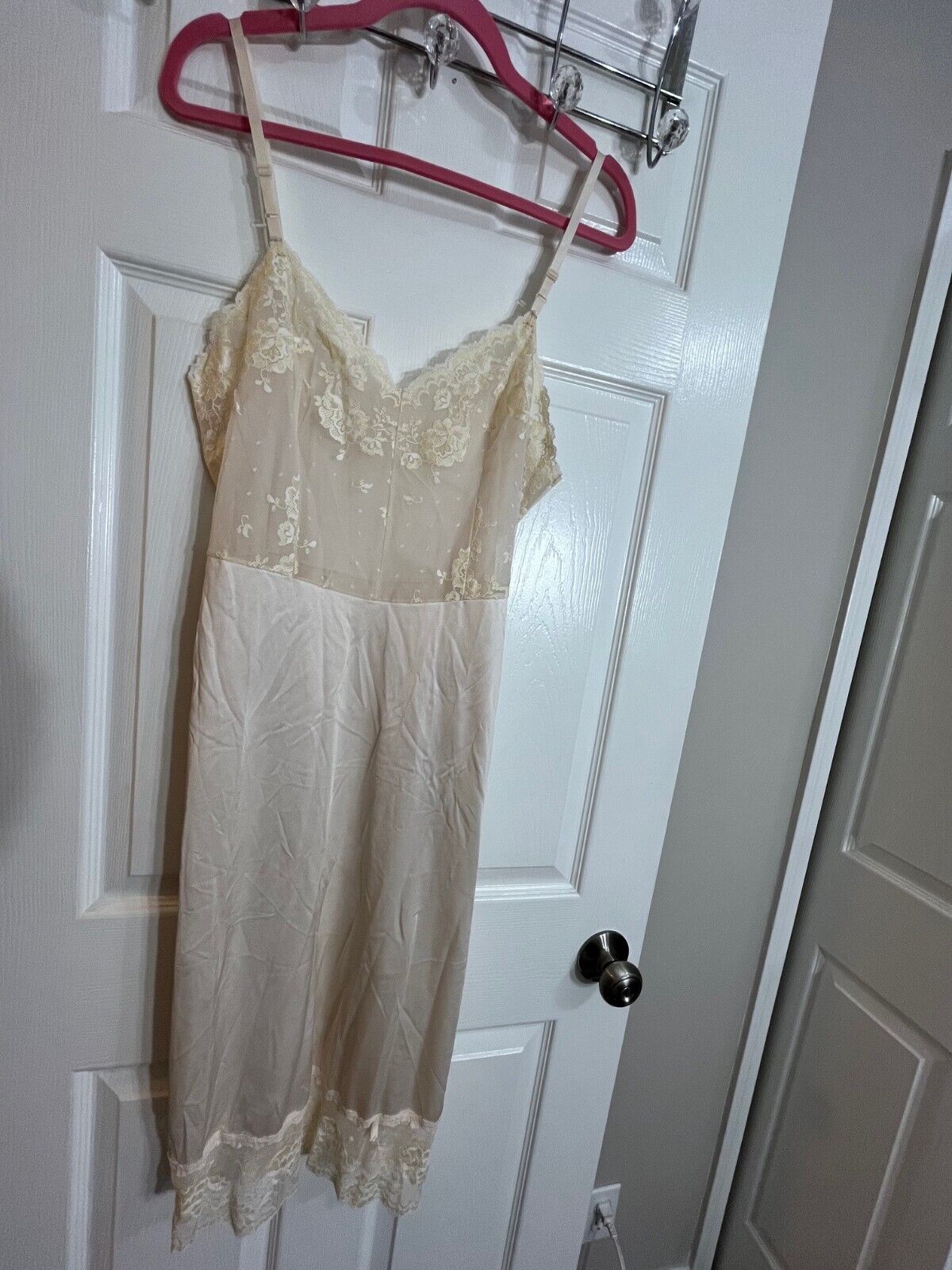 Picture 2 of 8