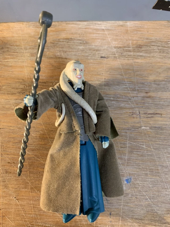 ВИНТАЖНЫЙ STAR WARS JABBA COURT ЛОТ ТОВАРОВ - 5 ФИГУРОК 1983 - с винтажным оружием - Изображение 2 из 3