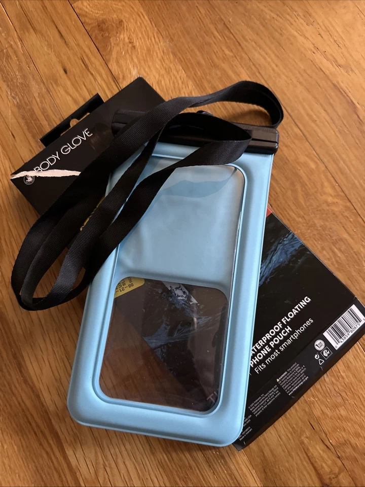 Body Glove Tidal waterproof floating phone pouch Open Box - Image 3 of 3
