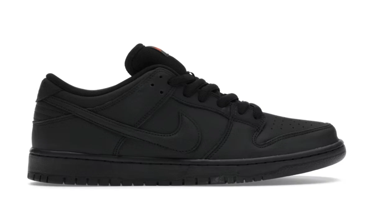Nike Dunk Pro SB Low Triple Black for Sale | Authenticity