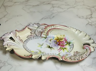Unmarked Gorgeous Porcelain Pink Floral Leaves Gold Accents Jewelry Tricker Dish
