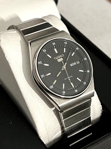 Seiko 5 6309 6020 Black Dial Day Date Automatic Watch Steel Vintage 1980 Watch