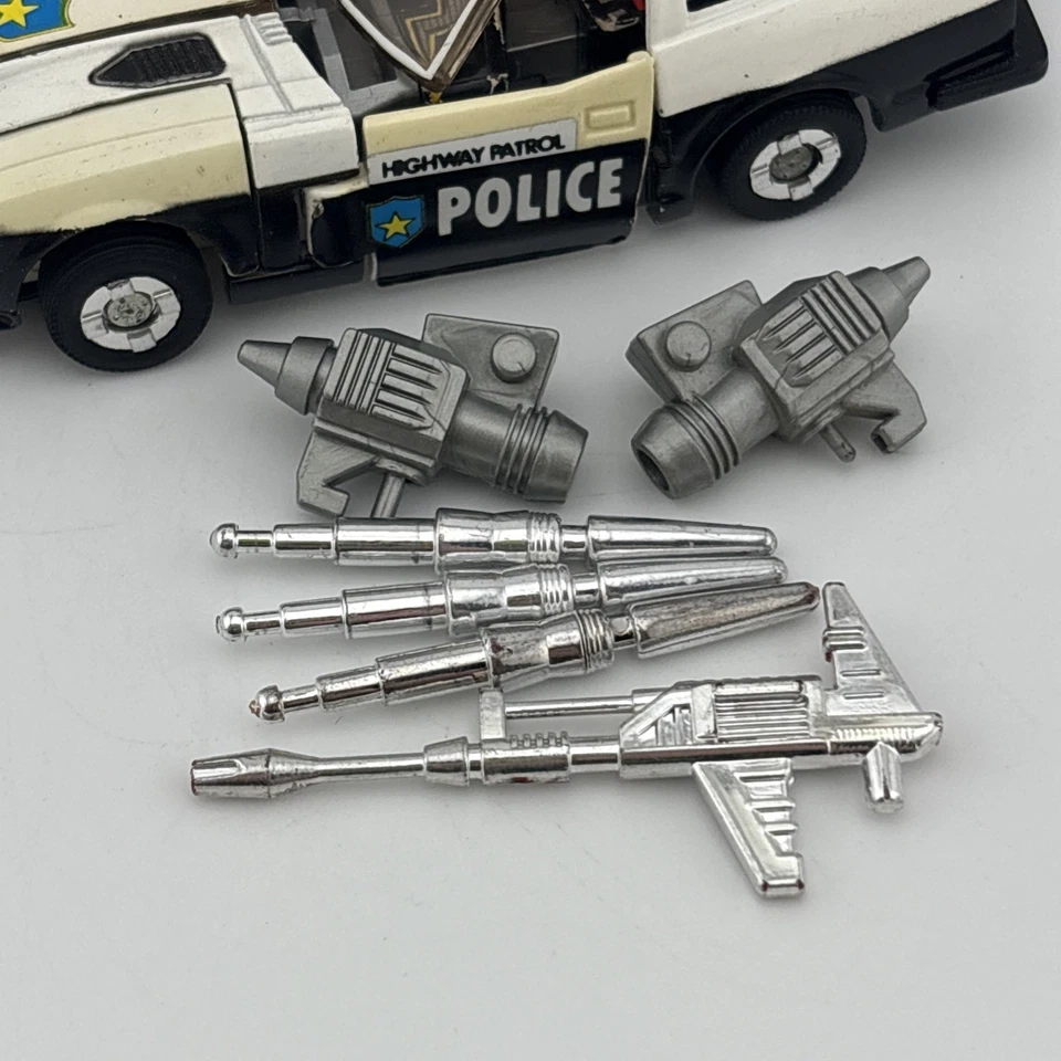 Prowl Complete - Vintage 1984 G1 Transformers Hasbro - Image 3 of 4