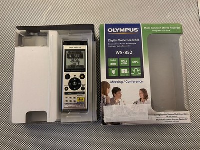 Olympus WS-852 4GB Digital Voice Recorder mit integriertem USB Stick Neu Open Box