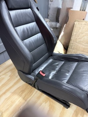 VW Golf GTI Ledersitze Schwarz Original Fahrer- und Beifahrersitz  