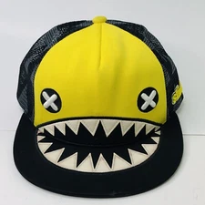 El Stinko Men Yellow Black Hat Cap Trucker Flat brim Mesh Snapback Adjustable