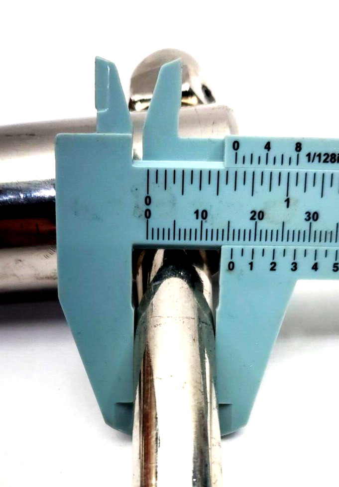 STEEL LATCH ASSEMBLY FOR TAILGATE, SEE PICTURES FOR DETAILS.