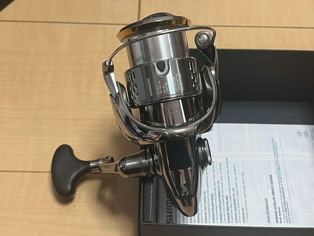 18STELLA Ｃ3000MHG SHIMANO Spinning reel 18 Stella C3000MHG Outer box, with