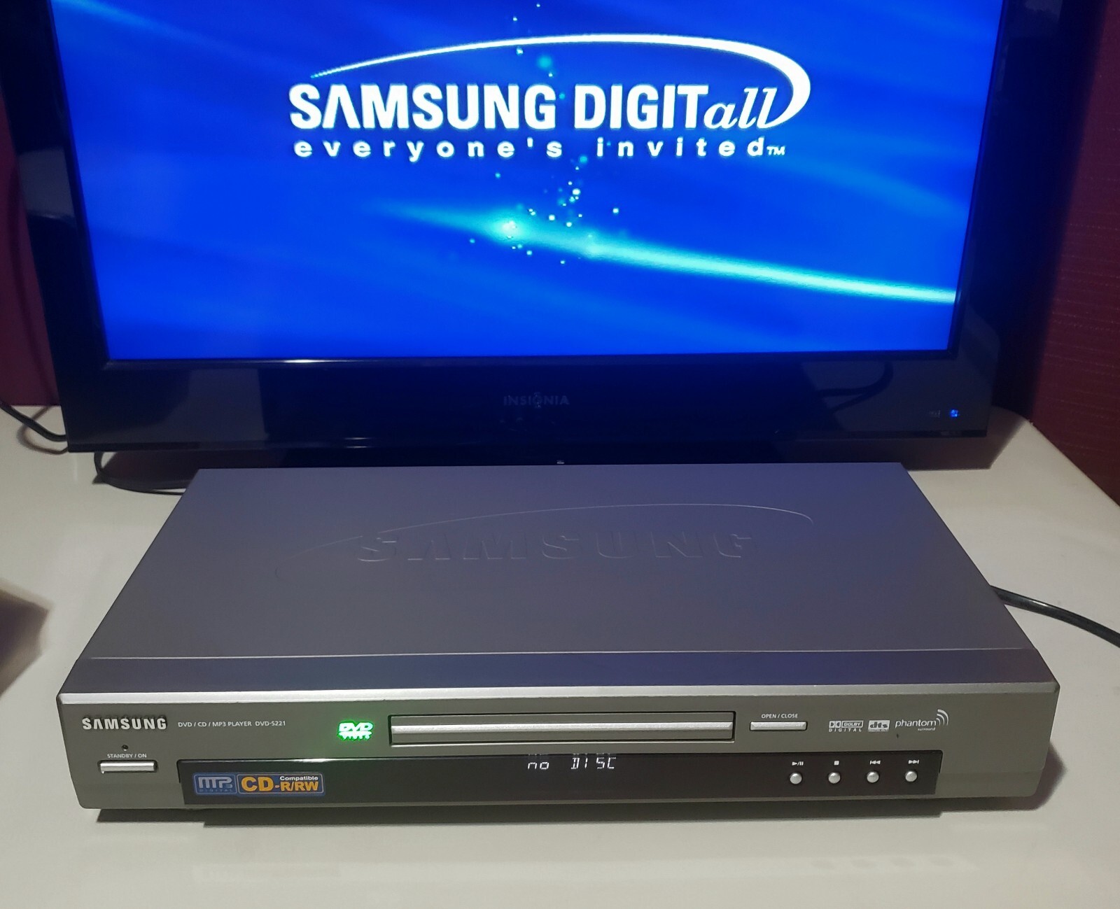 Samsung DVD-S221 DVD CD Player for Parts or Repair Only