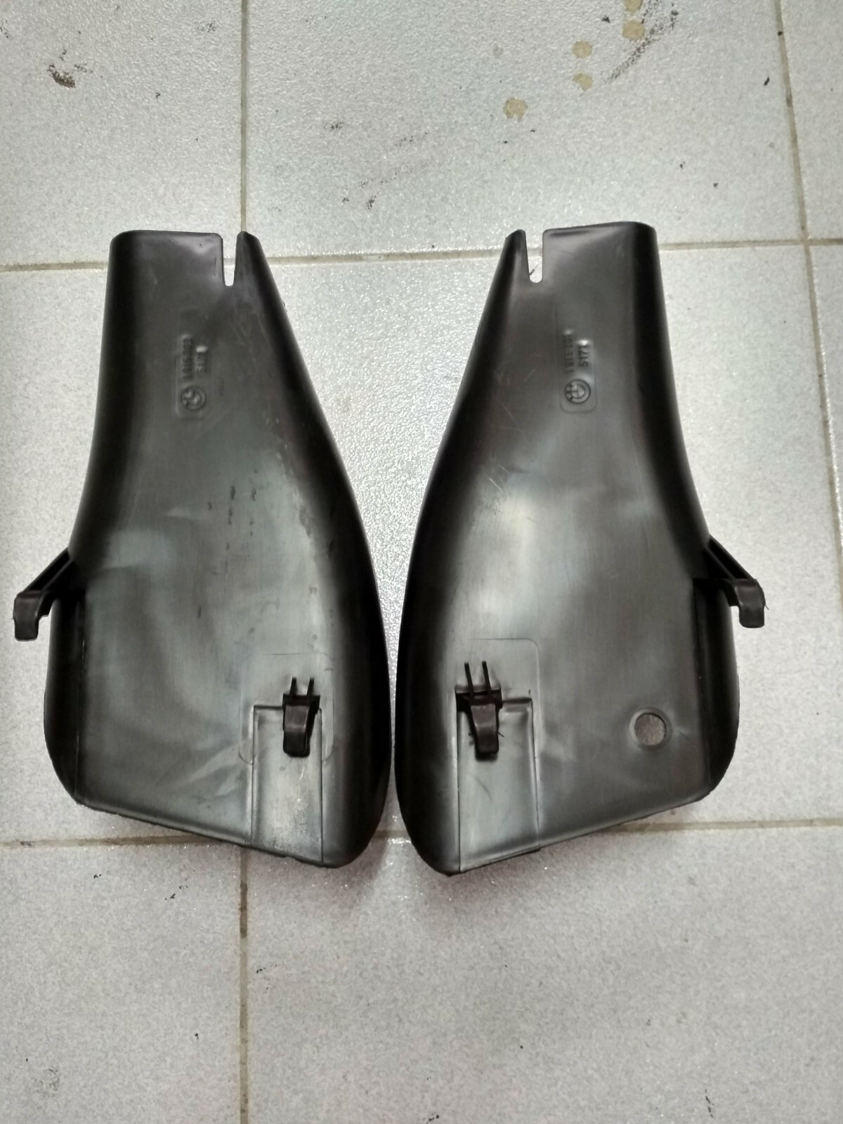 BMW E28 front spoiler air channels L+R !!NEW!! GENUINE 51711915301 