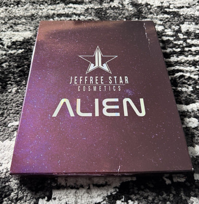 Jeffree Star Cosmetics Alien Eyeshadow Palette