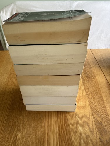 A Game of Thrones: A Song of Ice and Fire 7 Book complete set - Picture 3 of 3