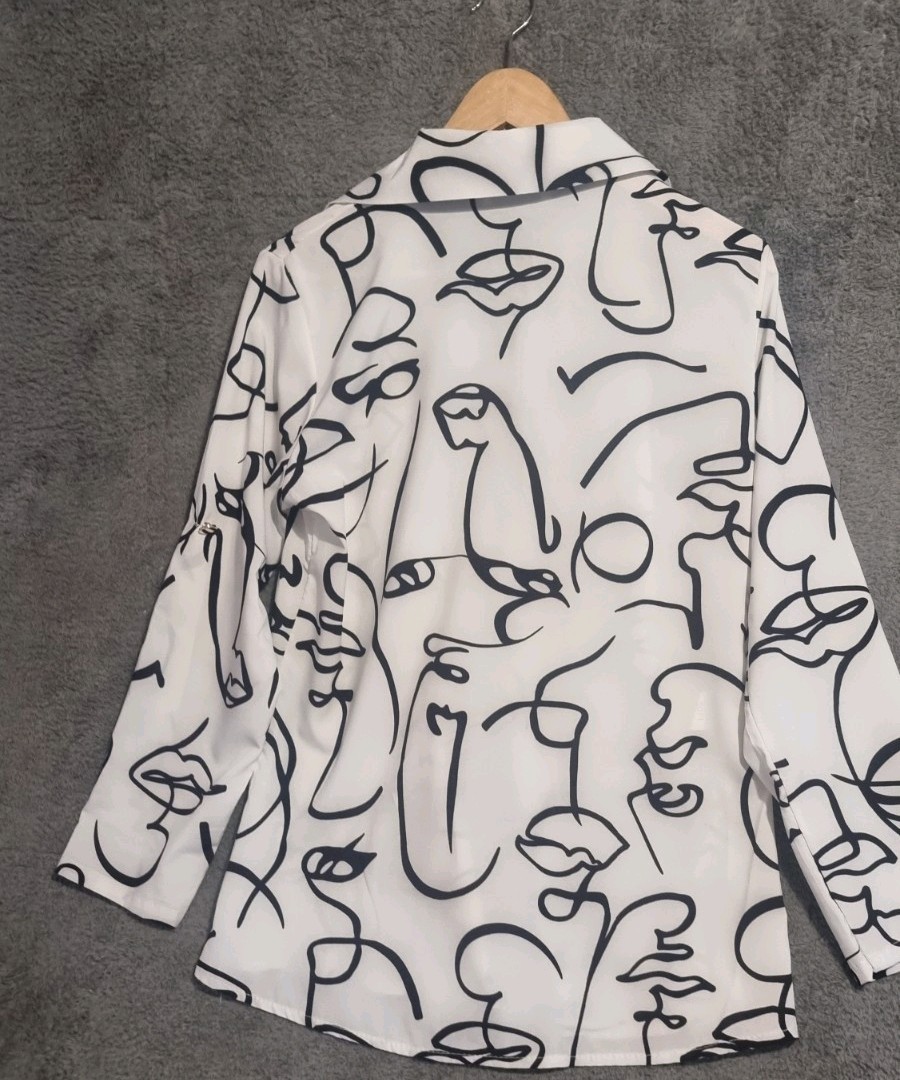 Estee Brown Paris Abstract Face Print Blouse Roll Sleeve Shirt Size M White image 10