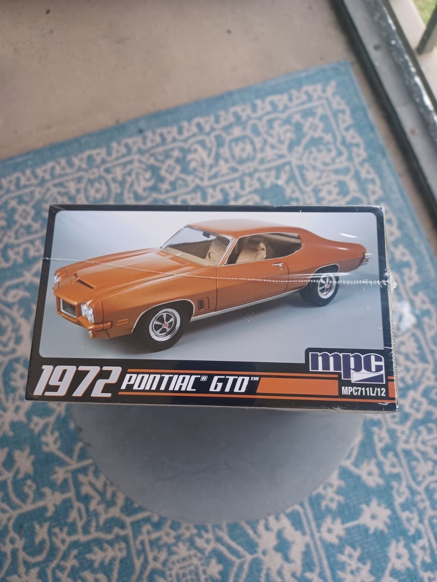 1972 Pontiac GTO 1:25 Muscle Car Model Kit - Orange for sale