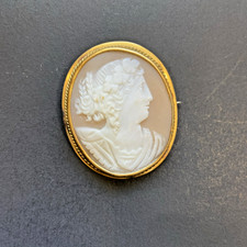 ANTIQUE 10K Yellow Gold Shell Cameo Brooch Pendant
