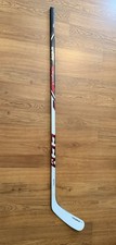 New CCM JetSpeed FT655 Intermediate Hockey Stick 65 Flex P29 Left Hand Grip