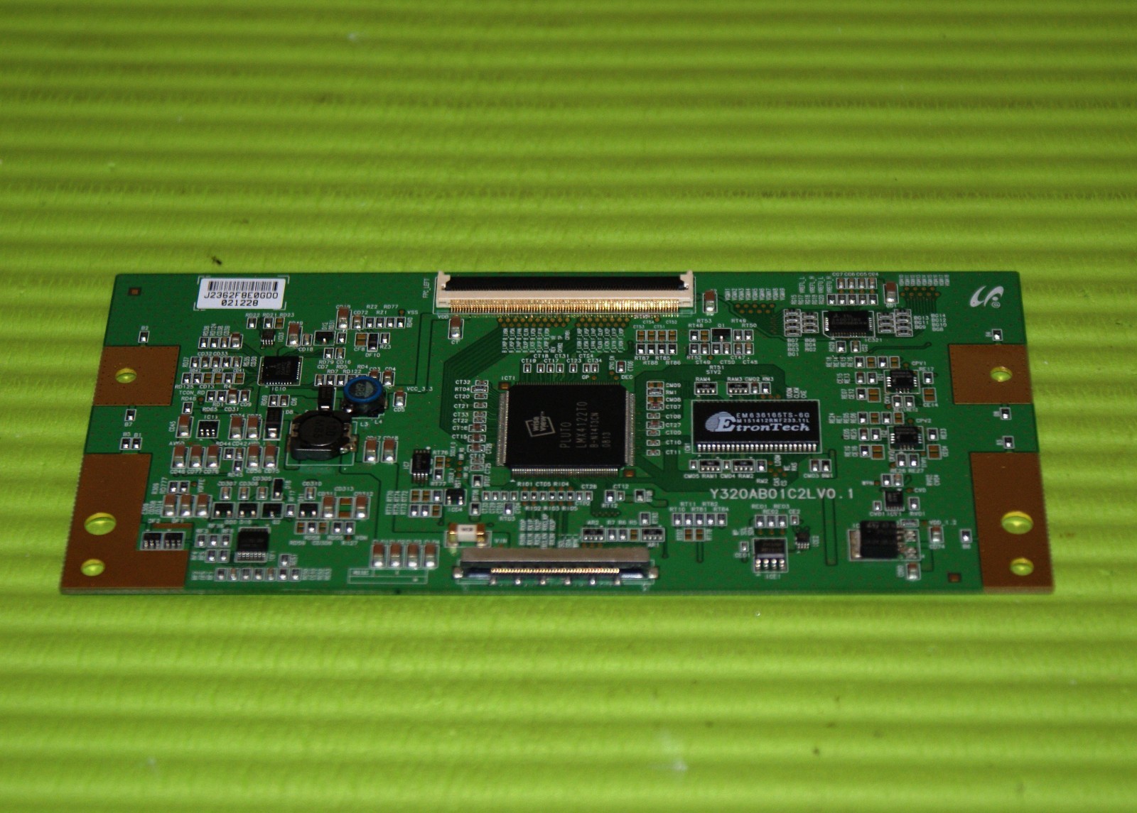 Téléviseur Sony KDL-32LL150 D'occasion - Écran 32 Pouces, Utilisé Mais Fonctionnel