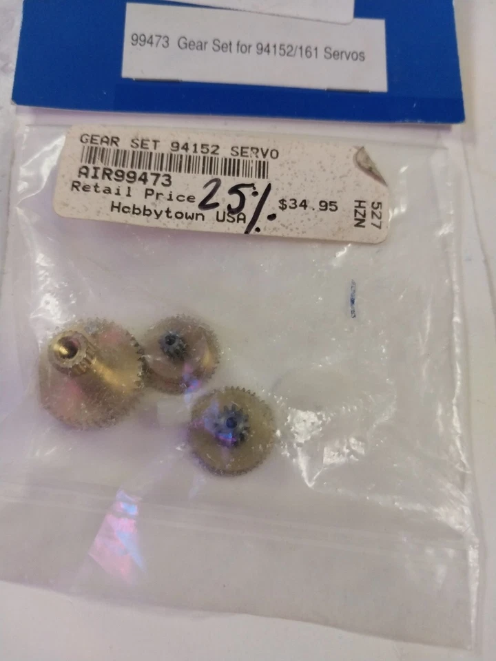 VINTAGE RC AIRTRONICS SANWA SERVO GEAR SET 94152 94161 99473 LOOK FREE SHIPPING  - Image 3 of 4
