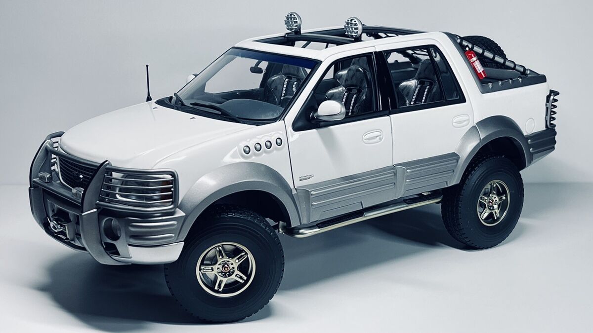 通販でクリスマス Himalaya Ford 1/18 Autoart Expedition retired rare super 乗用車