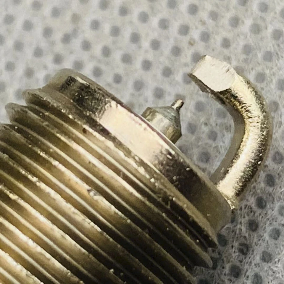 Juego 6 bujías de iridio Bosch OE 9606 para Cadillac Ford Jaguar Mazda Mercury Foto 4 de 4