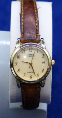 Vtg Timex Easy Reader Watch Women Indiglo 25mm Gold Tone Date New Battery J5