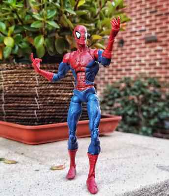 Toybiz Marvel Legends Classic Amazing Spiderman Peter Parker '' Loose Figure