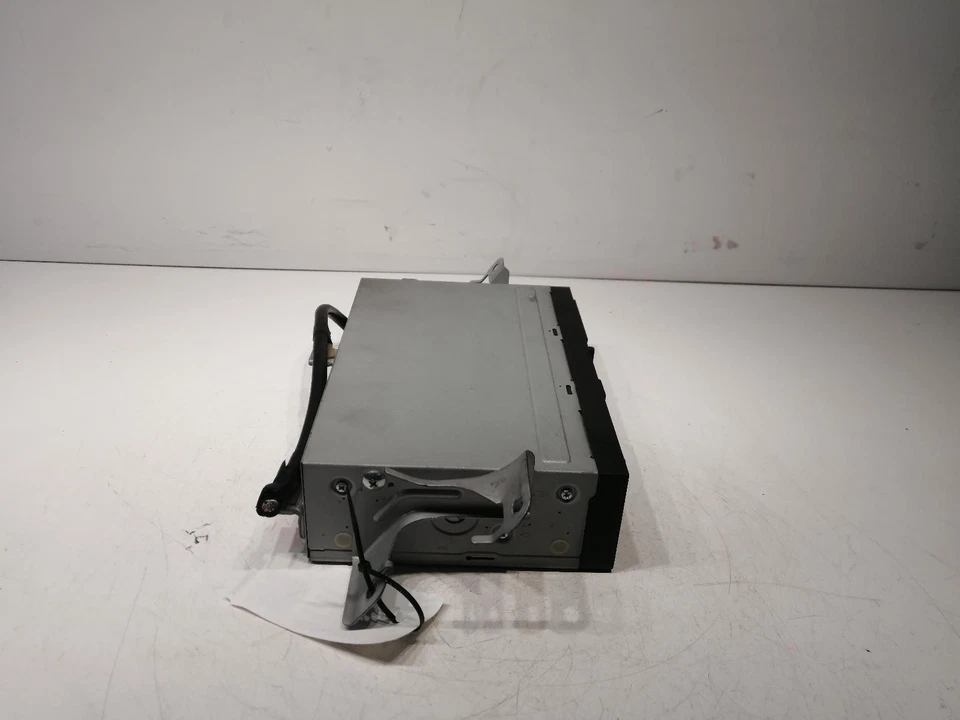 TOYOTA LAND CRUISER CAR STEREO HEAD UNIT 8627060080 J120 2006 - Image 4 of 4