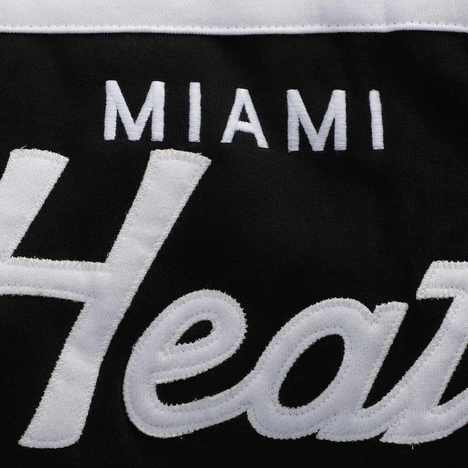 Felpa con cappuccio pullover uomo Mitchell & Ness rosso nero Miami Heat Head Coach