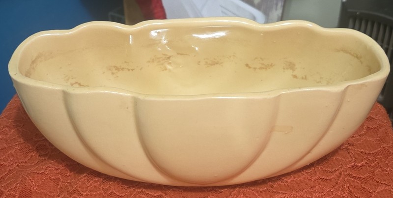 Ceramic Oval Beige Scalloped Planter Pottery Glossy Marked USA McCoy?