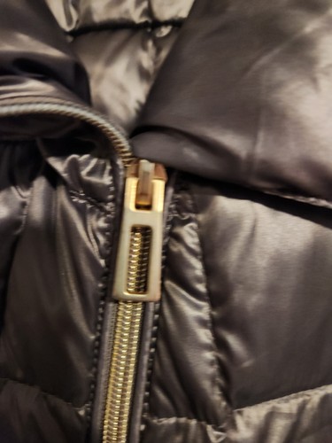 Womens Calvin Klein Performance Down Vest Med Silver Black Full Zip Pockets LN - Picture 9 of 9