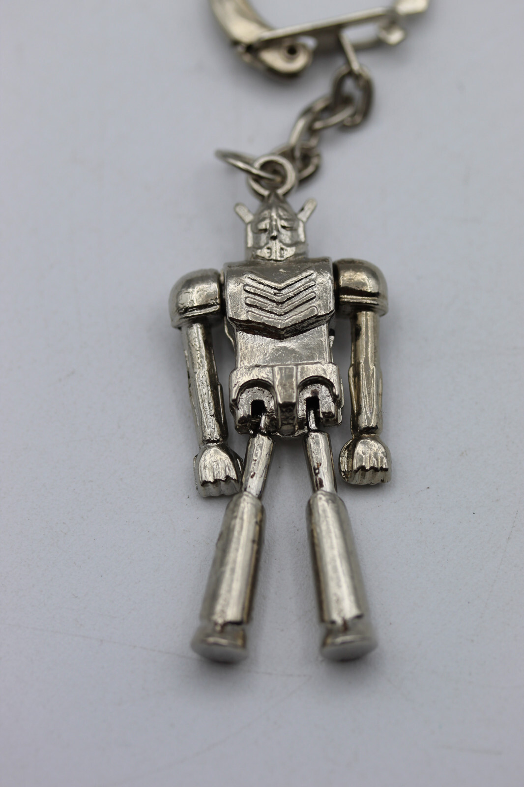 portachiavi robot retrò - portachiavi creativi con mani e piedi mobili | Funny Robot Key Charming per chiavi per auto, accessorio per lo zaino, supporto chiave unico, giocattolo di moto per uomi