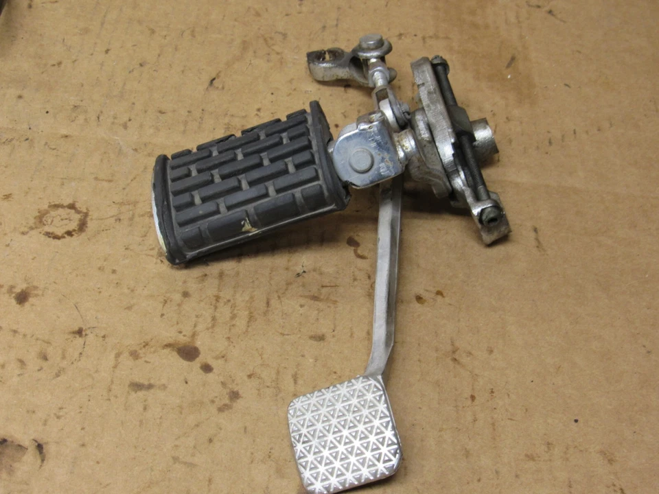 Yamaha Venture Royal XVZ12TDK 1983 palanca de freno lateral derecho Foto 3 de 4