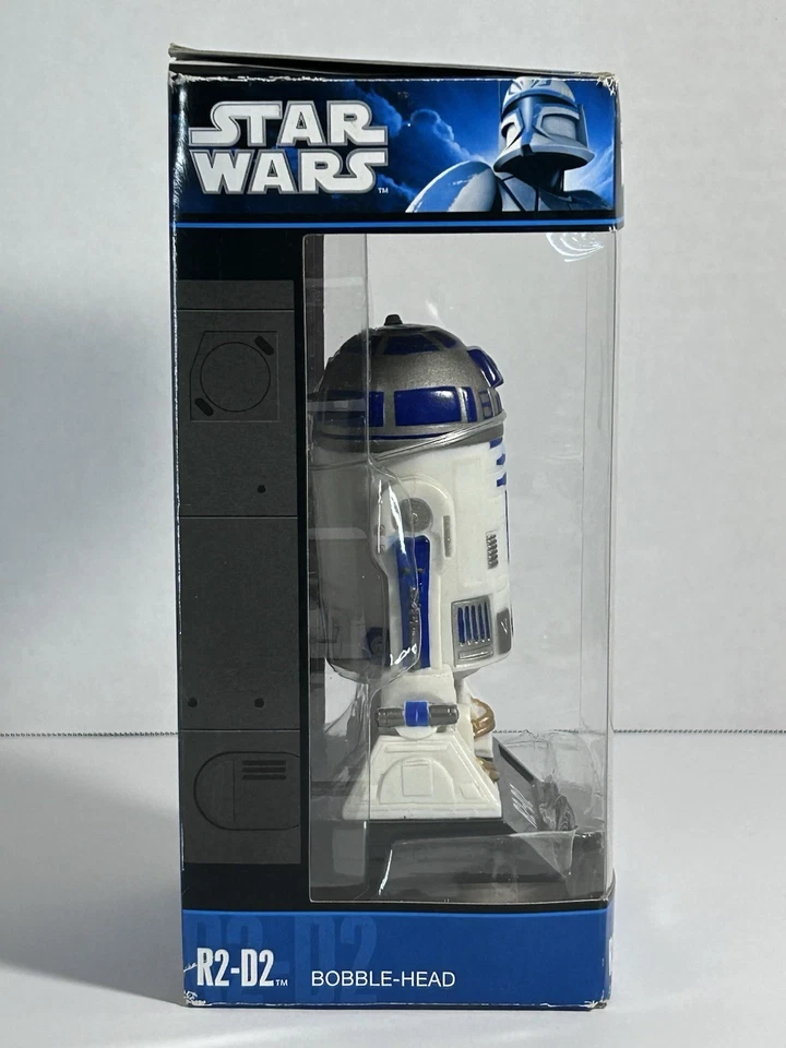 FUNKO Wacky Wobbler: Star Wars, R2-D2 Bobble-Head - Image 4 of 4