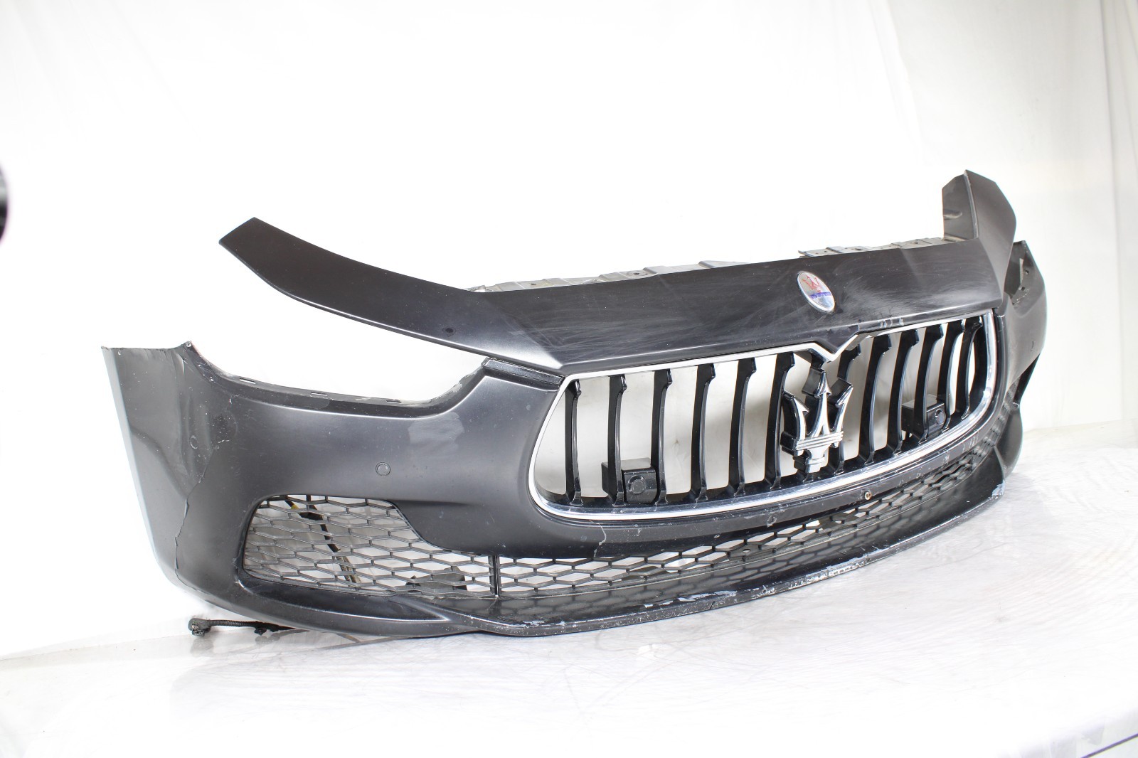 🚀 14-17 Maserati Ghibli Front Bumper Cover Complete W/Grills & Sensor Black OEM