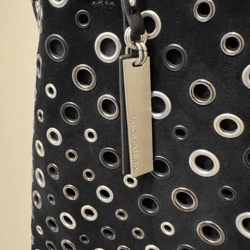 Bolso de Mano Vince Camuto Cuero Negro/Gamuza, Pistola Metal Ojales Acentos Foto 3 de 4