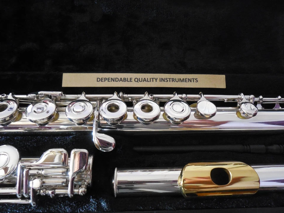 Flauta Communhardt 3SB plata maciza agujero abierto pie B reacondicionada lista para jugar Foto 2 de 4