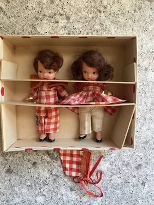 Boy/Girl Babes In The Woods Bisque Jointed Legs Wrist Tag Storybook Dolls