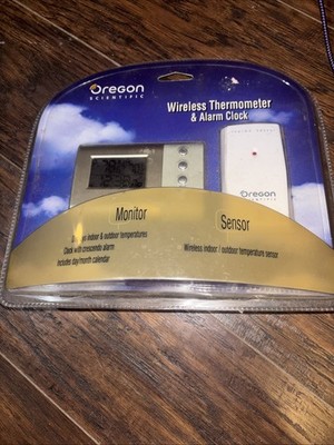 Oregon Scientific Wireless Thermometer Alarm Clock Indoor Outdoor RAR601 #626