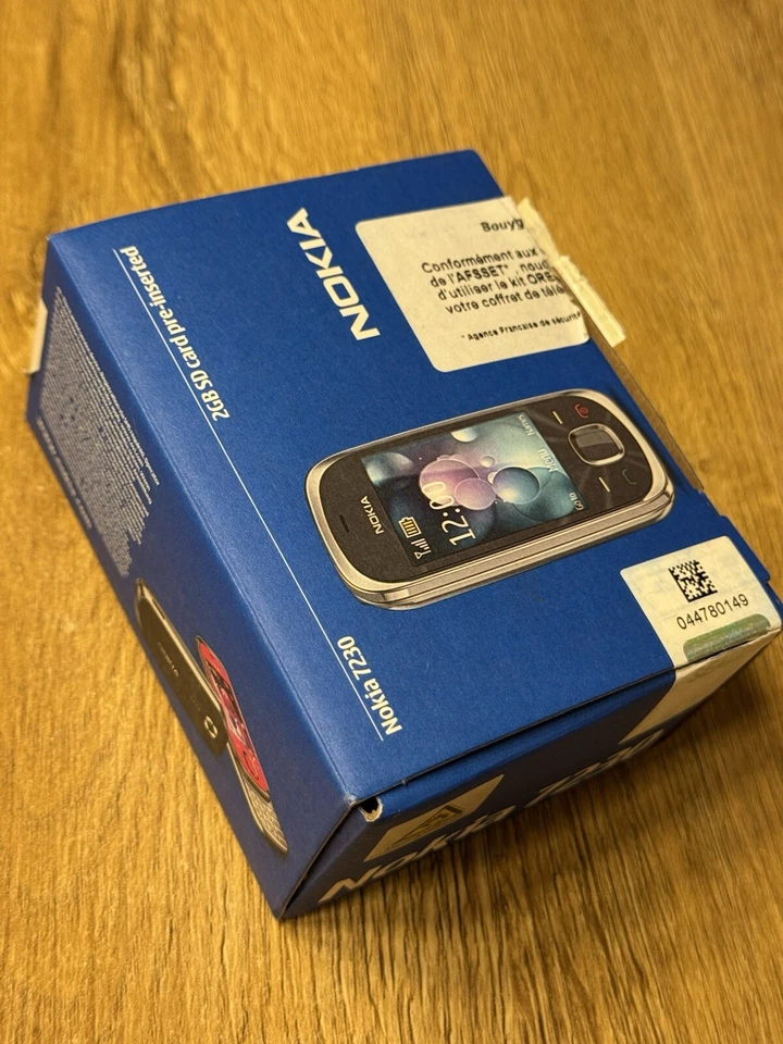 Nokia 7230 - Graphite Neu! - Bild 2 von 4